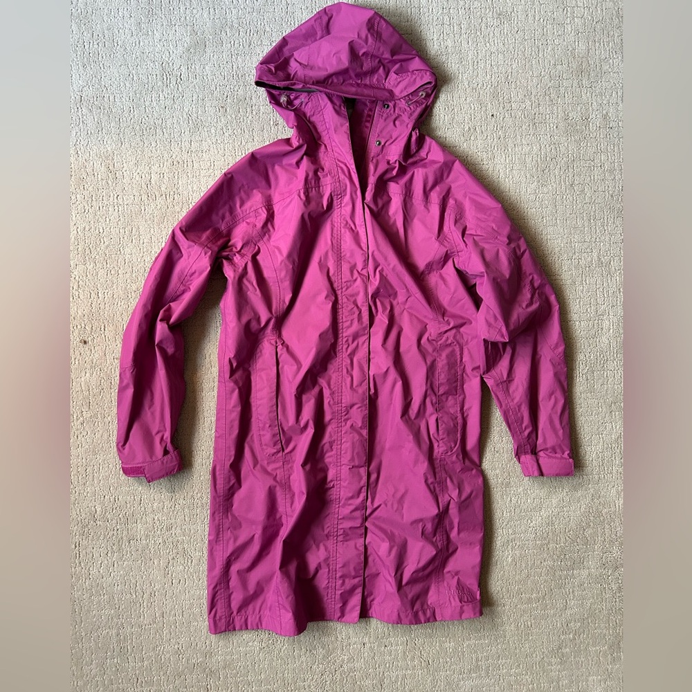 Women’s L.L. Bean long rain jacket pink size medium